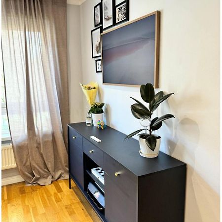 Two Bedroom Flat In The Heart Of Лондон Экстерьер фото