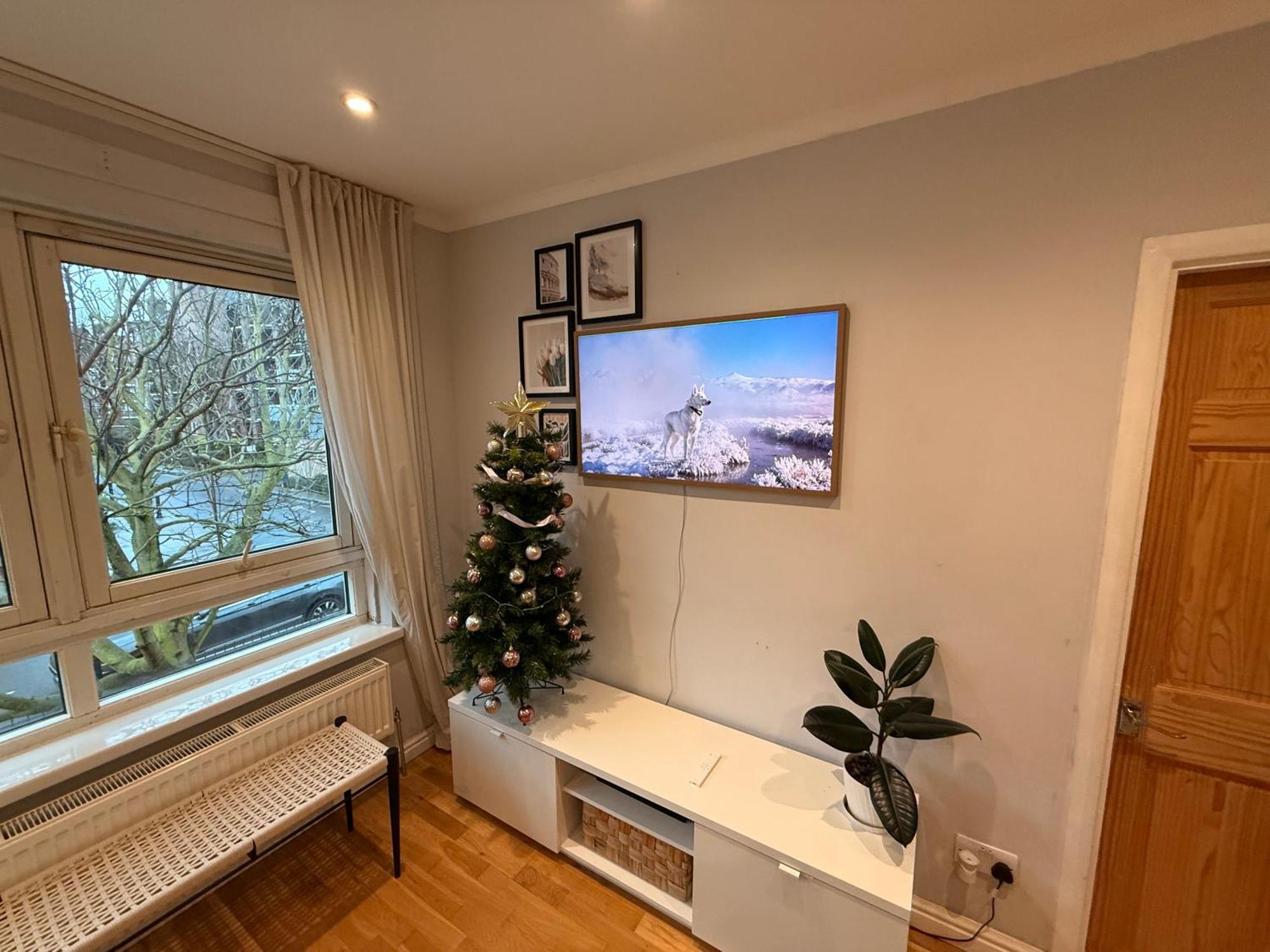 Two Bedroom Flat In The Heart Of Лондон Экстерьер фото