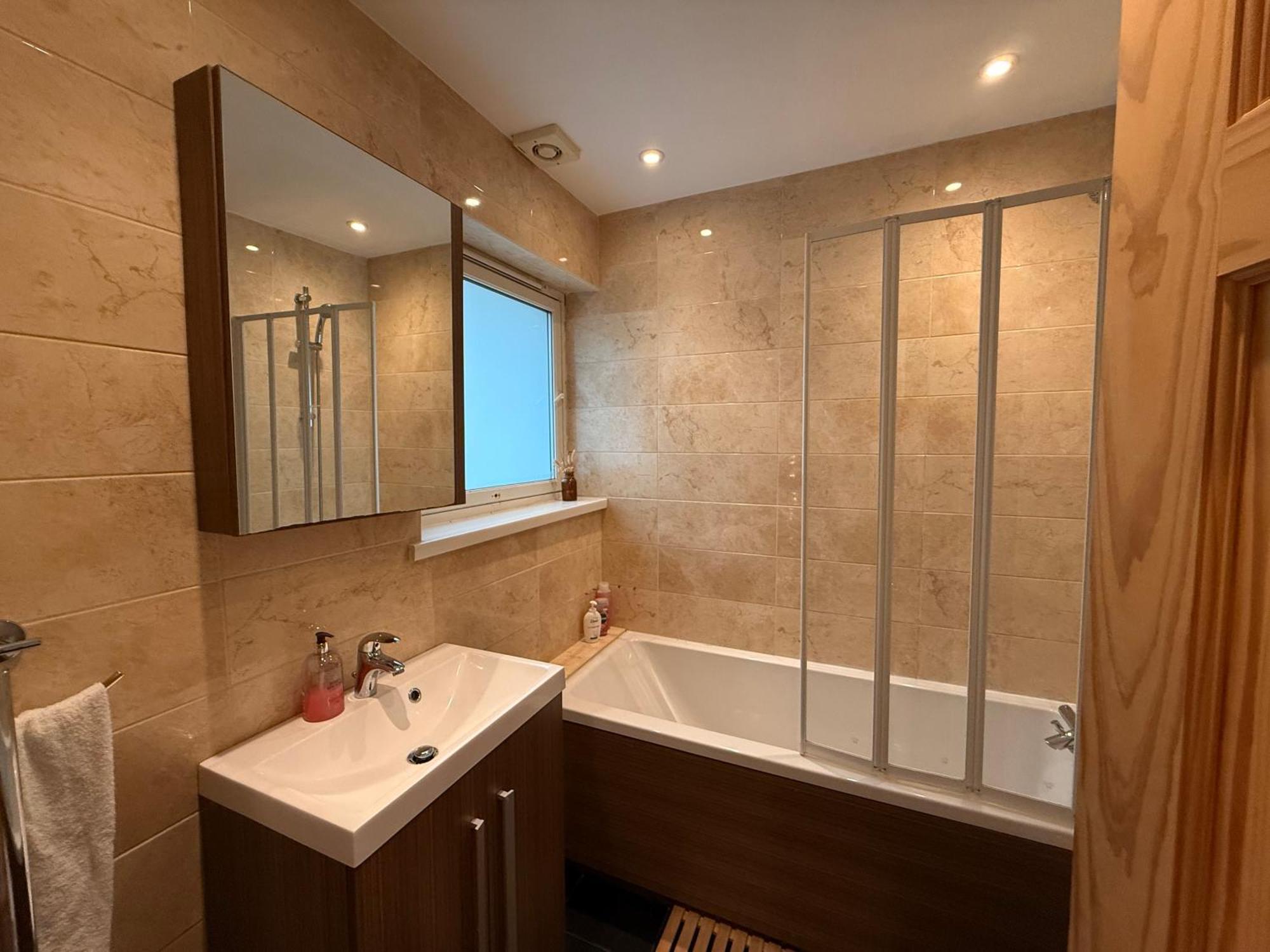 Two Bedroom Flat In The Heart Of Лондон Экстерьер фото
